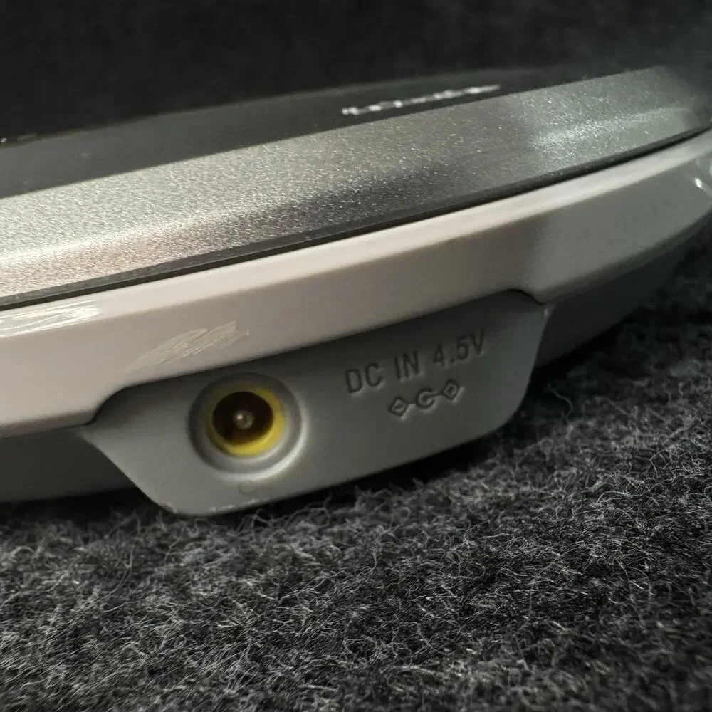 Sony D-NF340 CD Walkman MP3 FM Radio Portable CD Player Tested Working Silver